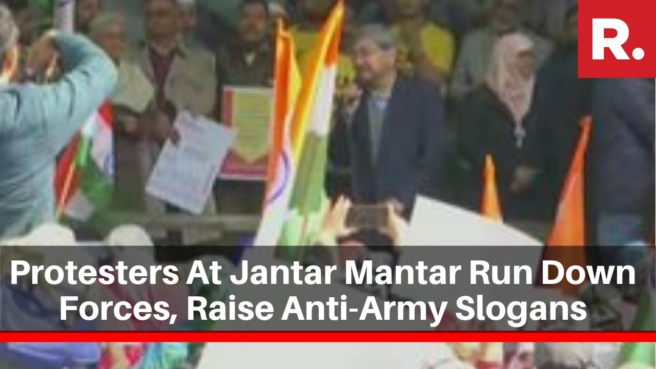 Protesters At Jantar Mantar Run Down Forces, Raise Anti-Army Slogans | Biggest Story Tonight