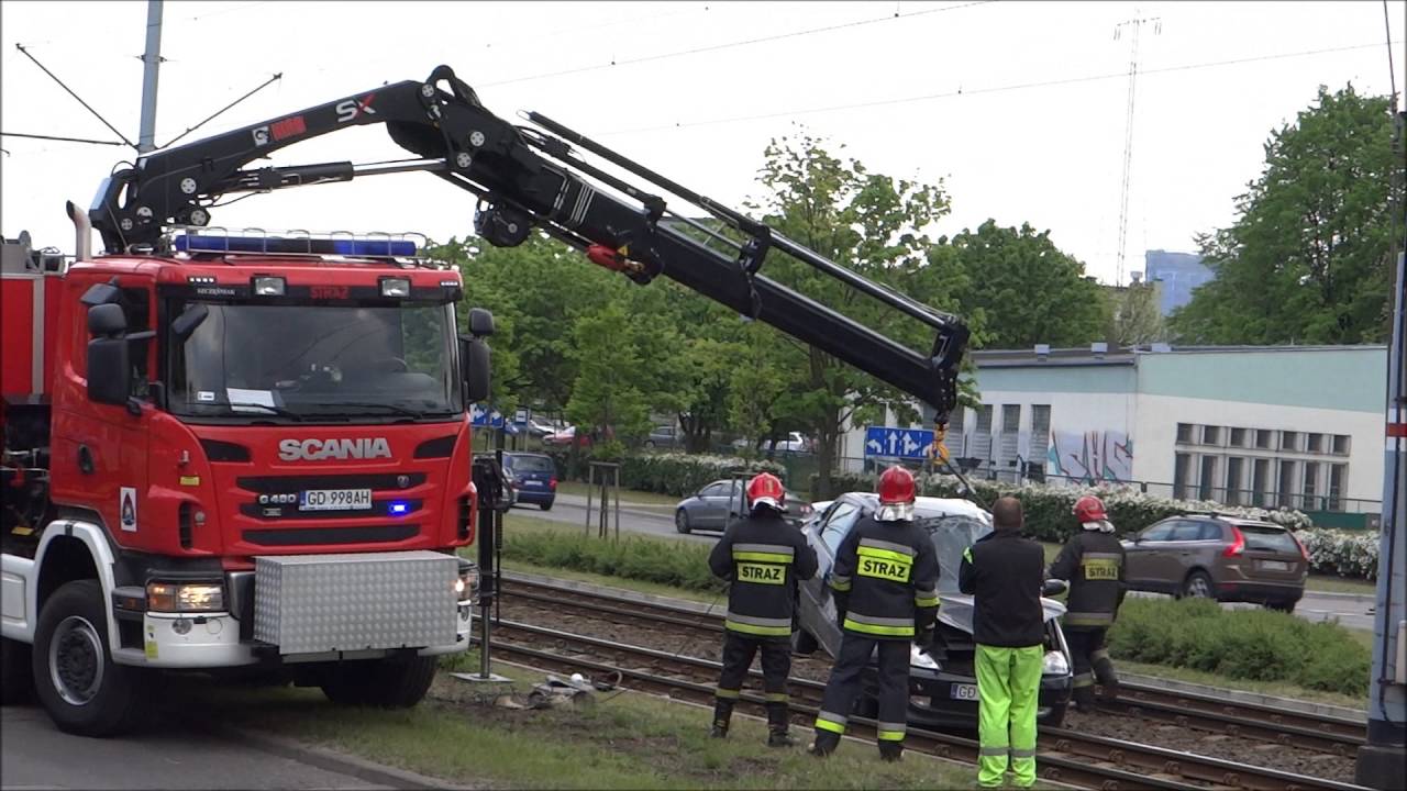 "GD 112": Scania SCRt w Akcji - Usuwanie Auta z Torów Tramwajowych.