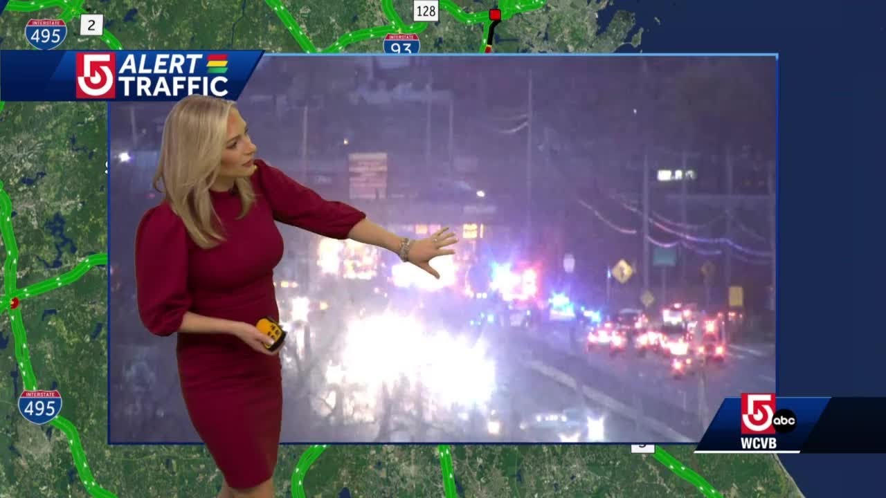 Rollover crash closes part of Route 1 in Saugus