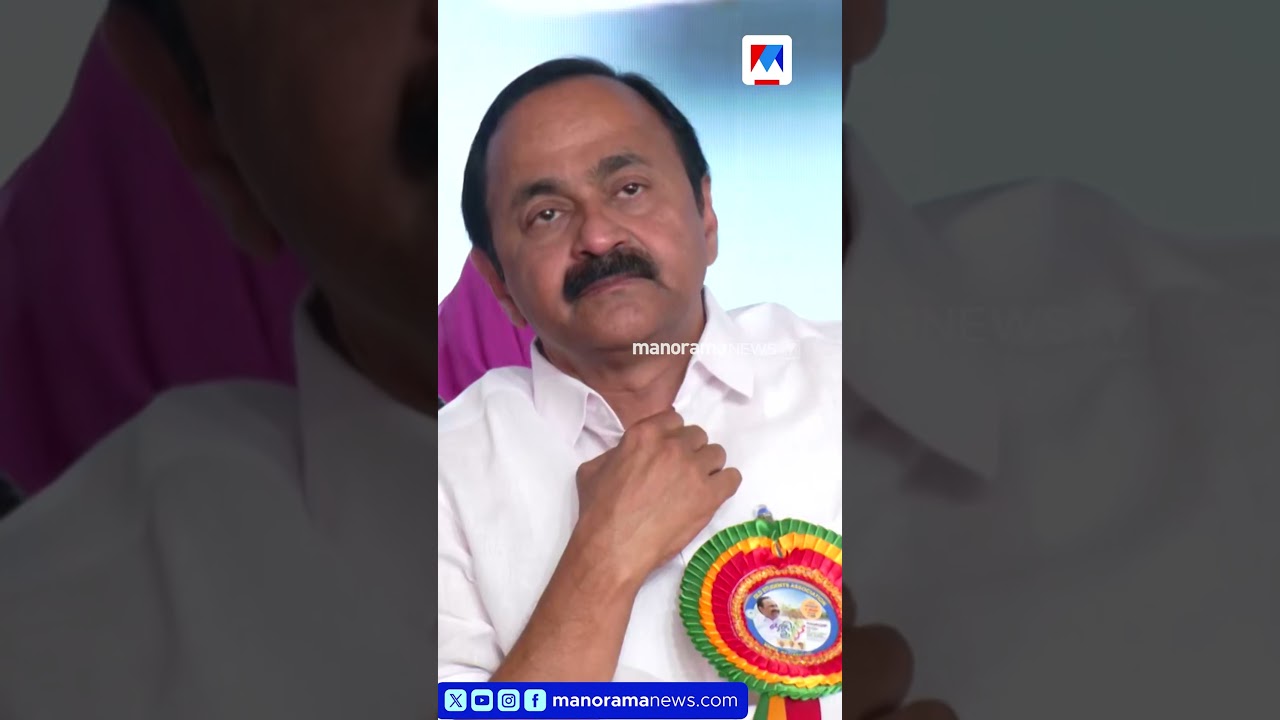 കണ്ണീരണിഞ്ഞ് മുഖ്യമന്ത്രി;വിട പറഞ്ഞ നമ്പ്യാർ മാഷിനെക്കുറിച്ച് പറഞ്ഞപ്പോഴാണ് മുഖ്യമന്ത്രി വിതുമ്പിയത്