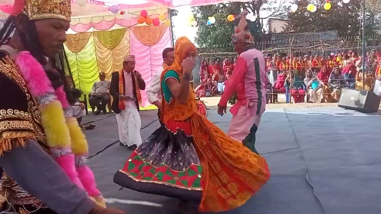 स्पेसल झुम्रा नाच 