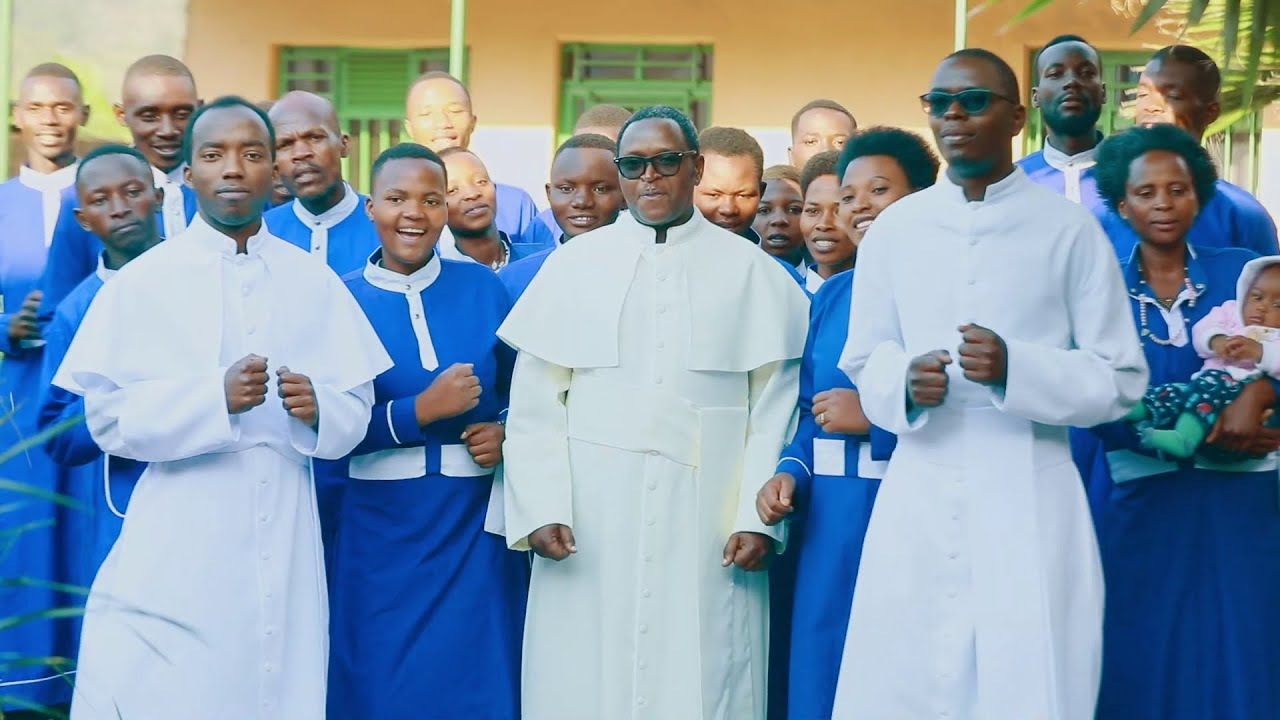 BAVANDIMWE TUGIRE IBYISHIMO by Chorale Abambari b'Uhoraho Paruwasi Gihengeri (Official Video )