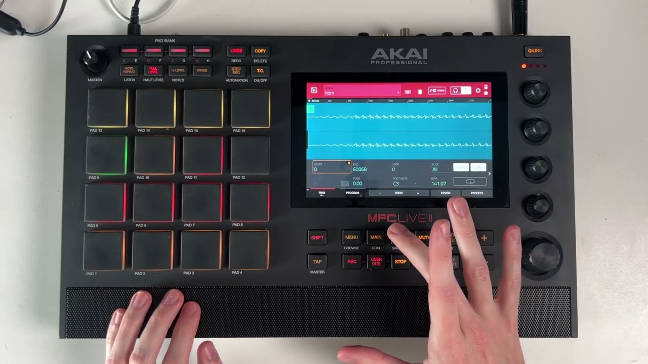 How to layer & flatten samples on the MPC LIVE II