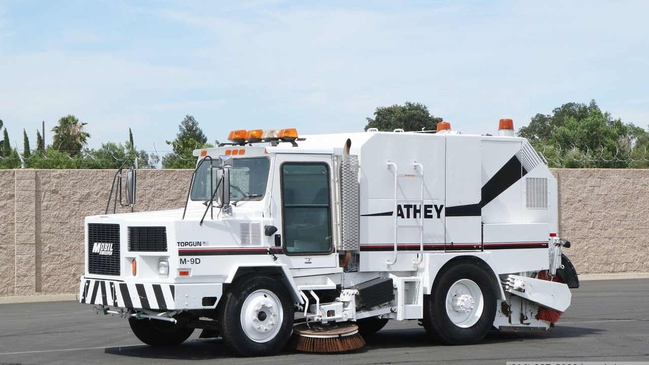 1997 Athey Mobil M-9D High Dump Street Sweeper