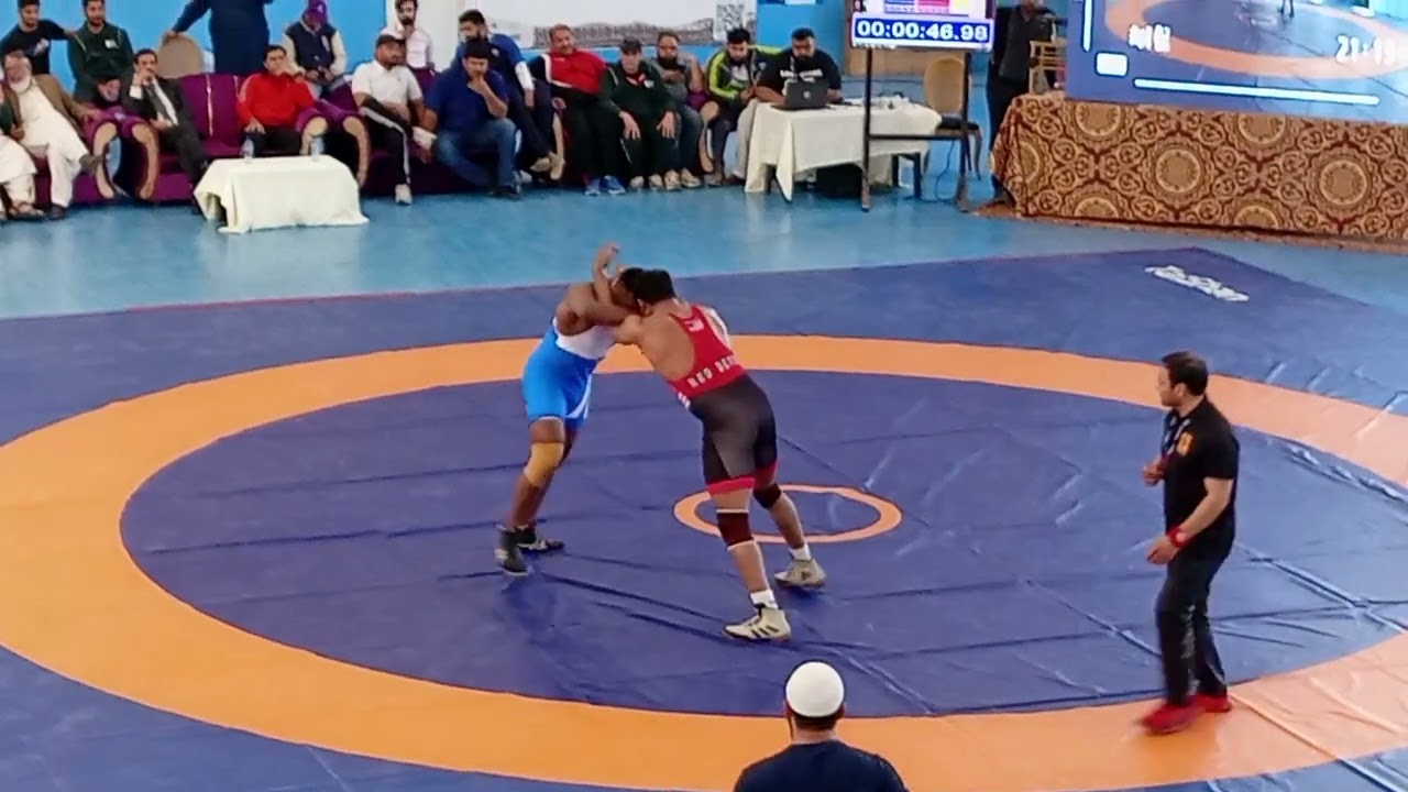 Asif pehlwan mochi vs tiyab pehlwan gold madl fight 🤼🥇