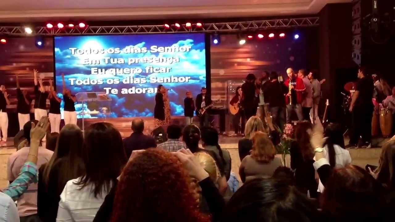 RENASCER PRAISE E DAYSE FAT FAMILY