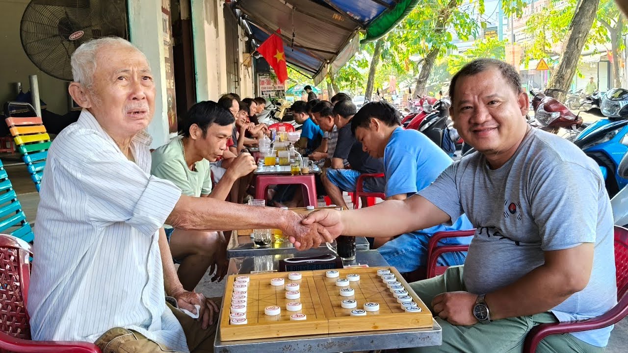 🔥(Cờ Tướng)Chú Việt Xích Lô Đại Chiến Với Cao Thủ Hoàng Lão Tà