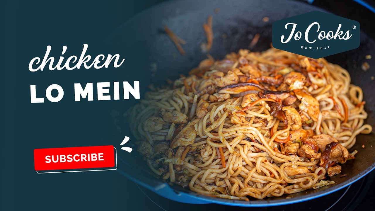 Домашняя лапша ло мейн с курицей и яичной лапшой