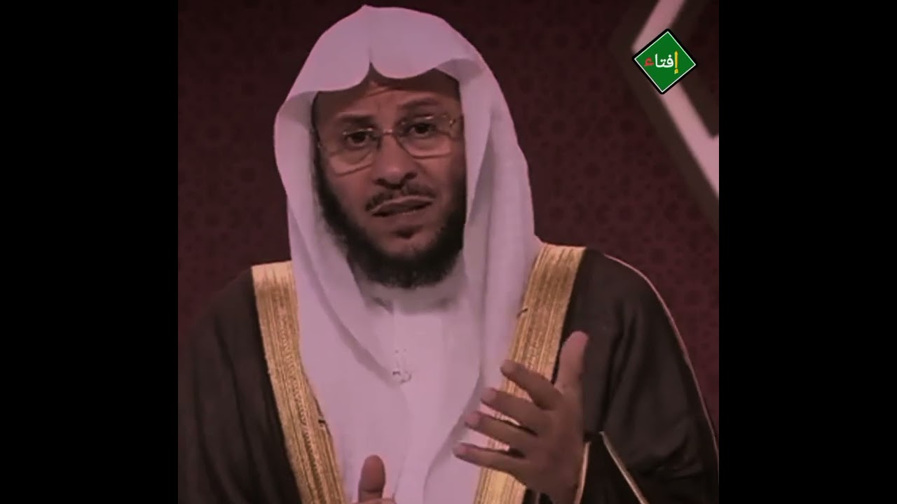 أيهما أفضل نفطر بتمر فقط ونلحق صلاة المغرب ام نكمل اكلنا ونصلي في البيت ؟الشيخ عزيز العنزي 