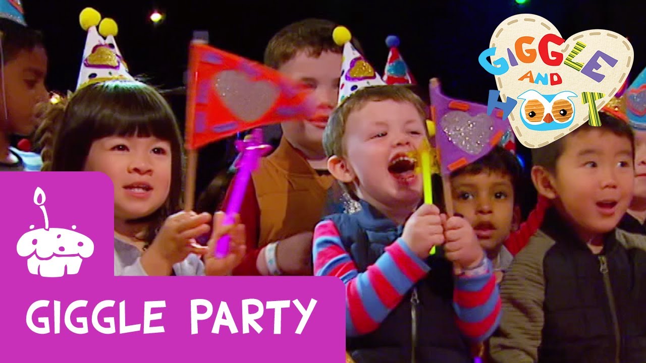 Giggle and Hoot: My Batty Lair | Giggle Party!