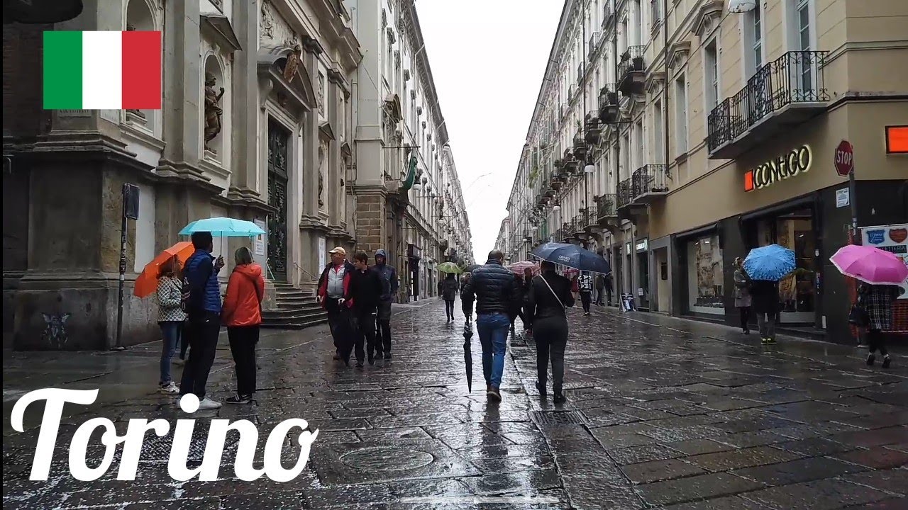 Turin (via Garibaldi) - Walking in the Rain