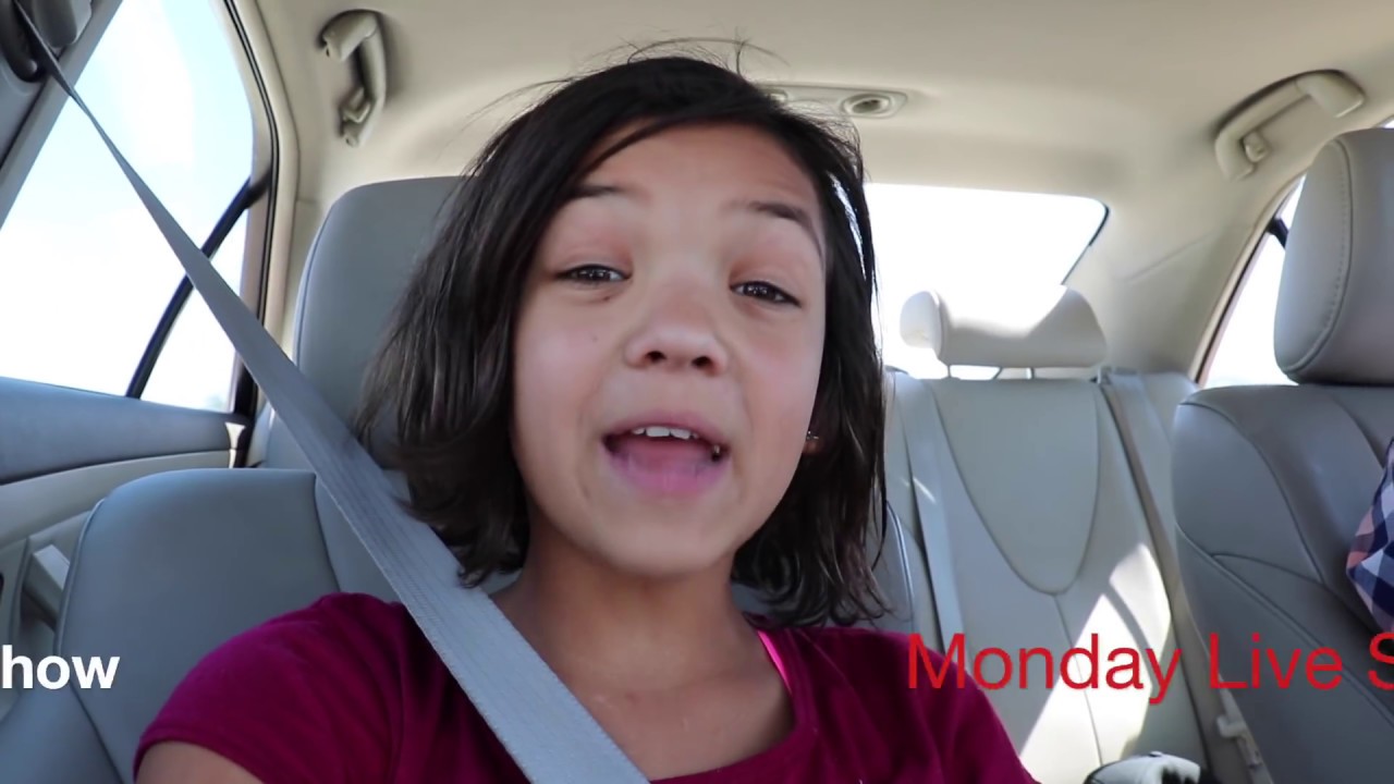MIDDLE SCHOOL TOUR | IT'S SO BIG!