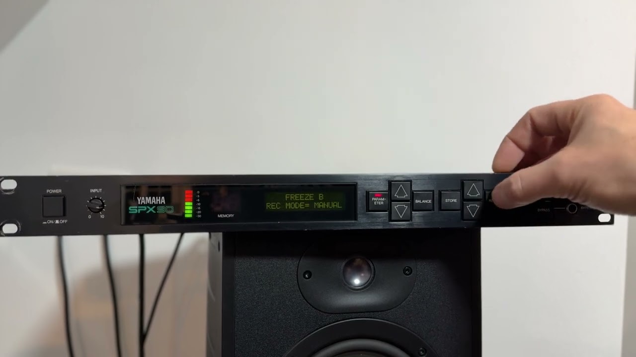 Yamaha SPX90 vintage digital effects presets run through