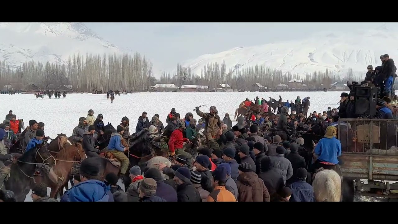 Аспи Рустам човандоз 1-ум омад Хисорак ч.Ясман навор аз Бародарам.