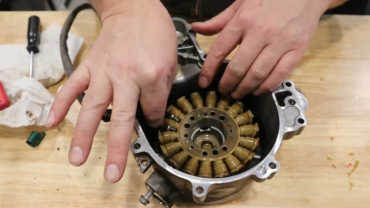 How to Install a SPLYT Stator 850W Dual Output Regulator Charging System (Can-Am Maverick)  RMSTATOR