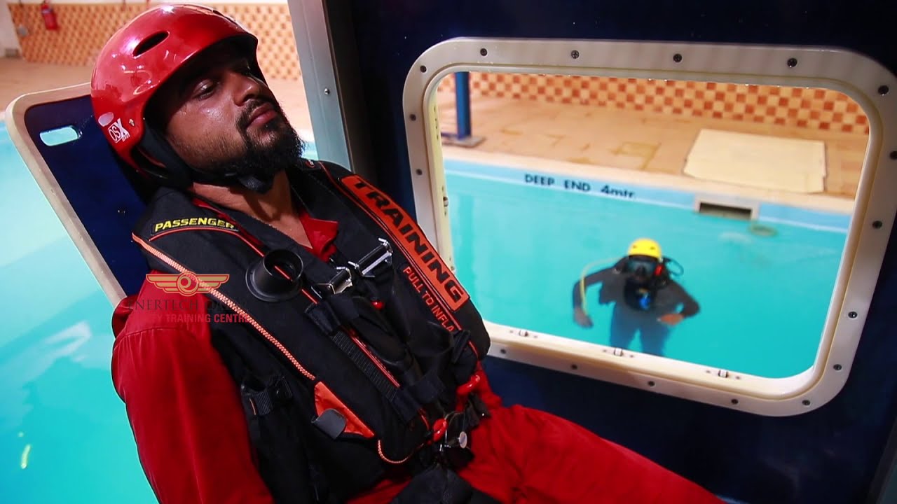 CAPSIZE IN WATER (WITHOUT WINDOW)