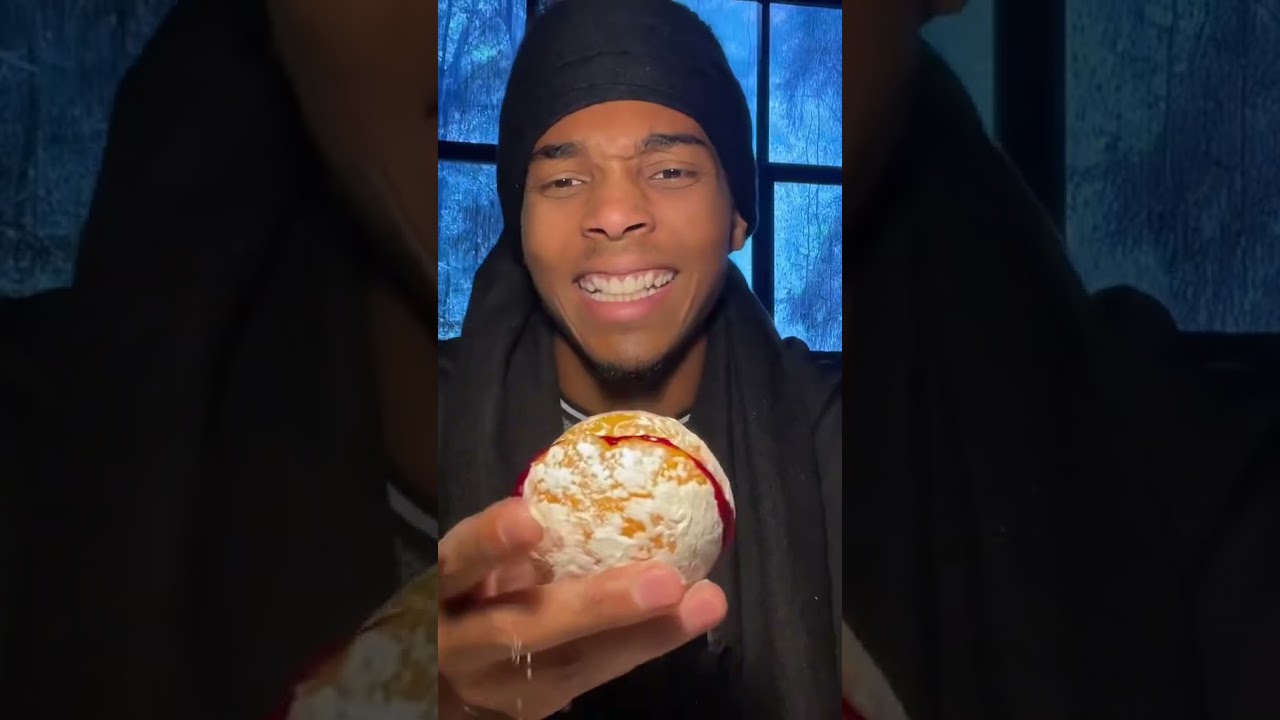 CUTTING A BLOOD ORANGE!!!