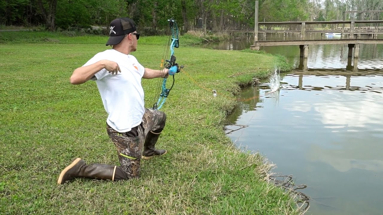Bowfishing for Carp in Texas + Bass Fishing!!