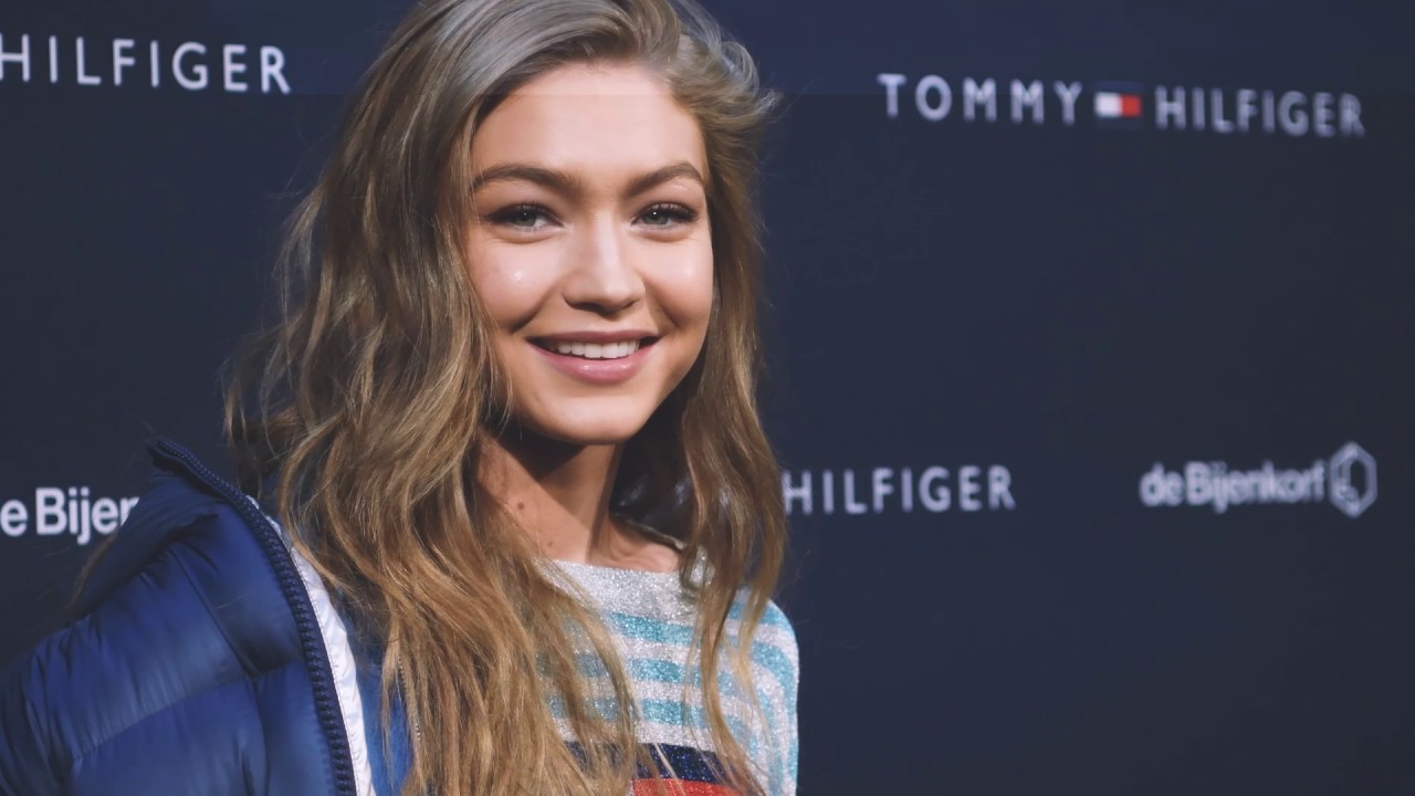 Gigi Hadid in de Bijenkorf Amsterdam