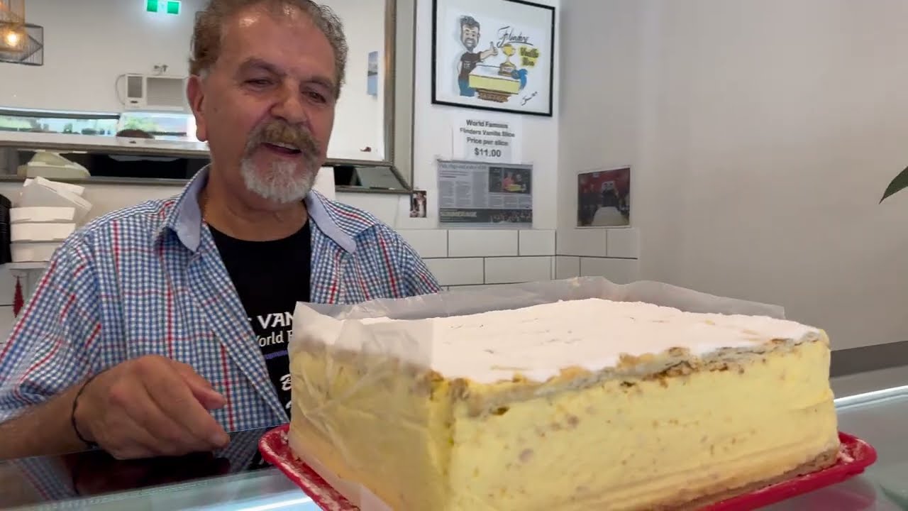Melbourne: Famous Vanilla Slice, ARUS Lebanese Rolls, Brulee Pastries, Mazaj Lunch, Mexican Dinner