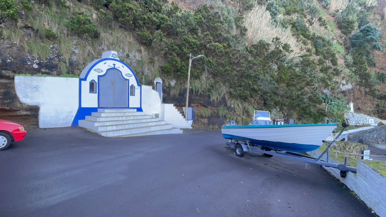 Terçeira, Azores, Portugal- Praia da Vitoria-What to do on a LAZY day in Terçeira-Porto da Vila Nova