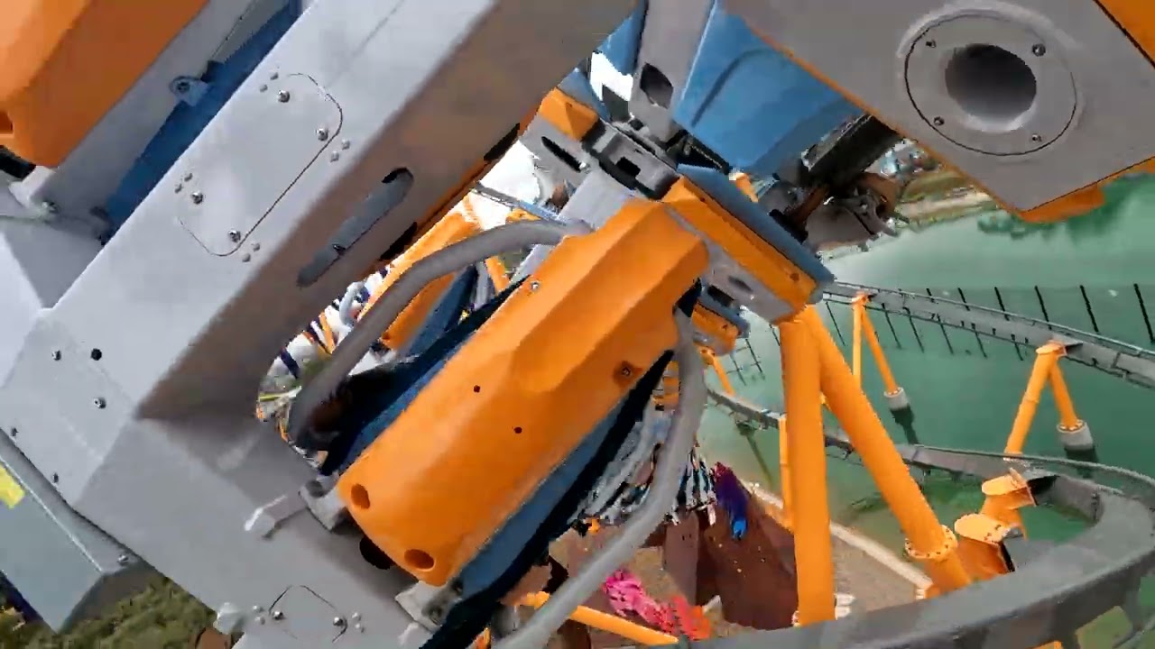 POV Barracuda Strike @ SeaWorld San Antonio | Back Row