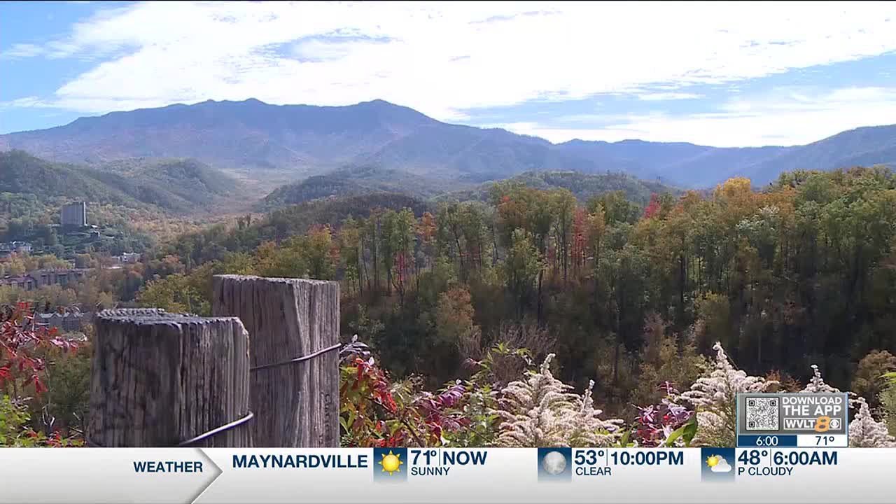 People flock to Great Smoky Mountains National Park for fall colors