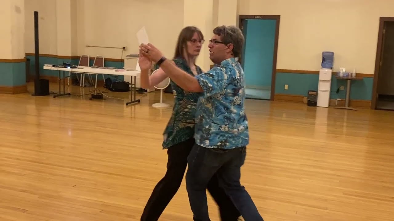 Round Dancing - Foxtrot - Sam's New Pants - Demonstration