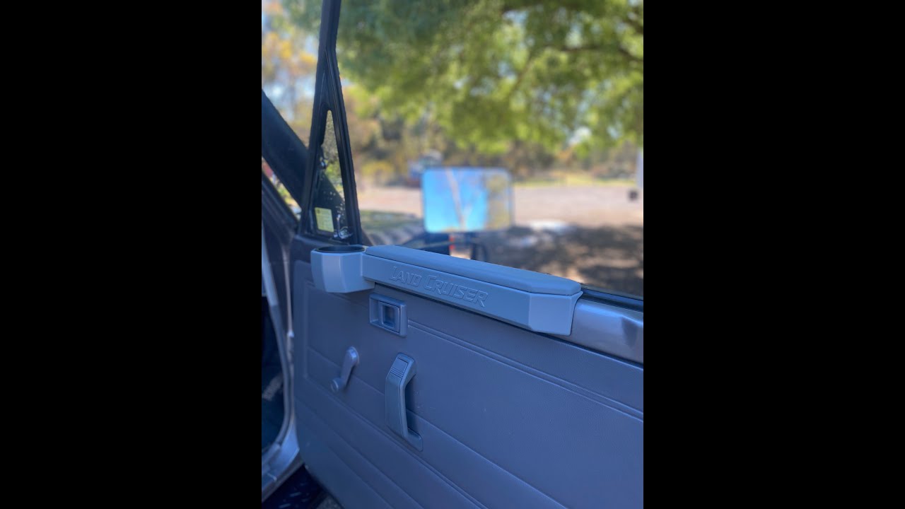 A must first mod for any 70 series Landcruiser! cup holders!!