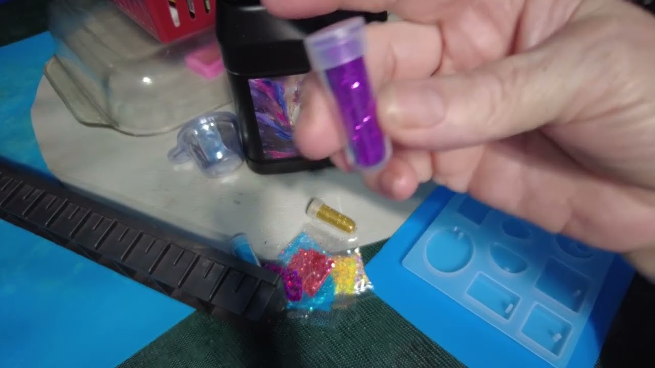UV Resin Review #resinart #crafts #livinglife