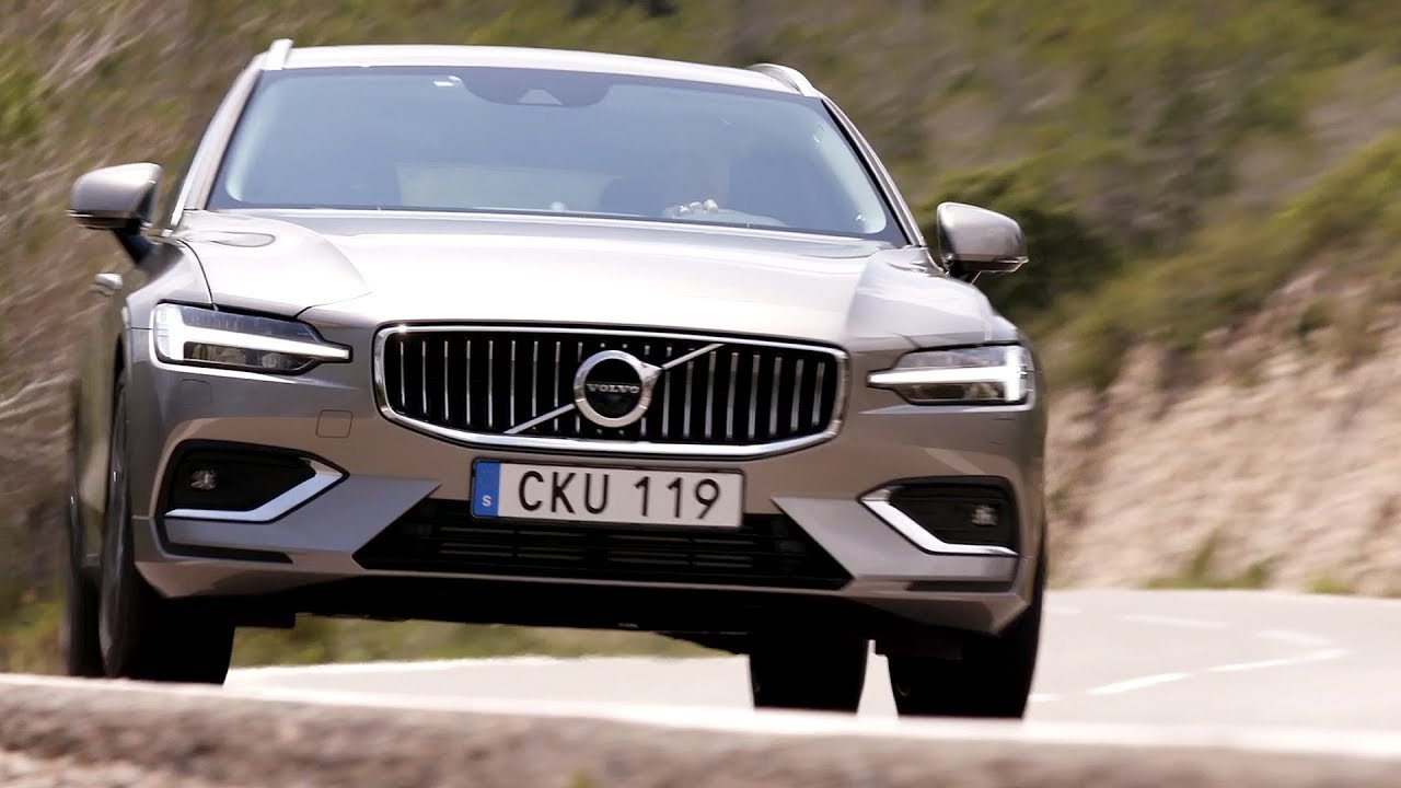 2019 Volvo V60 - Driving, Exterior & Interior