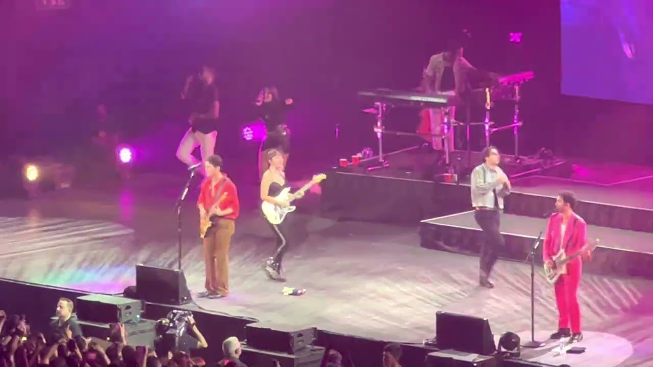 Jonas BROTHERS - Cake By The OCEAN ( Arena Mty. 1 Sept. 2022)