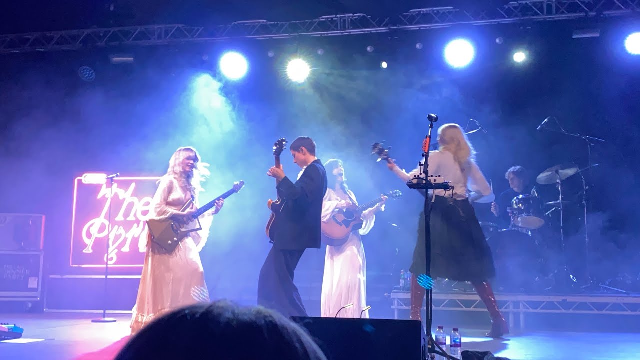 The Last Dinner Party // I Hold Your Anger (Dundee 22/10/25)