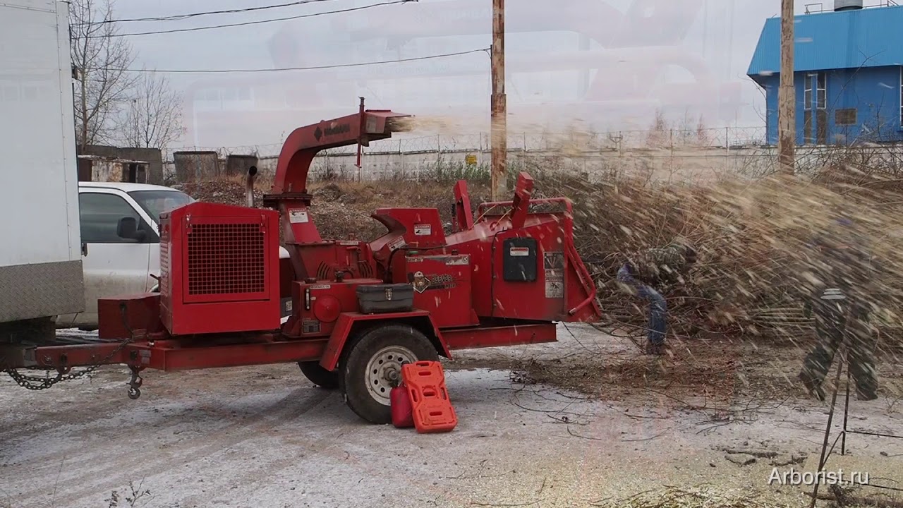 Morbark M12R . Измельчитель ветвей.