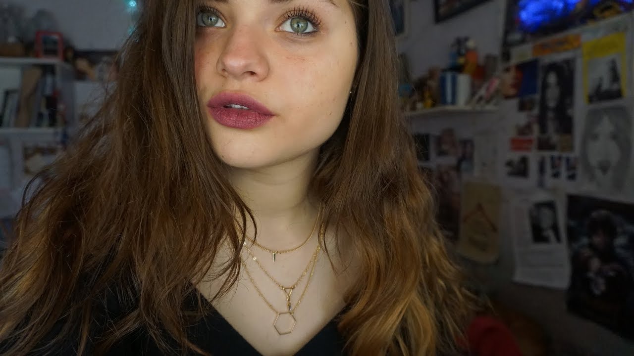 ASMR - Tapping + show and tell!