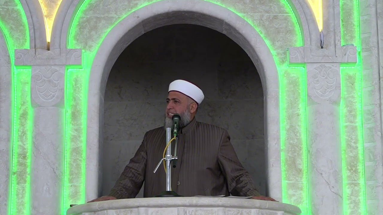 خطبة الجمعة الأولى لفضيلة الشيخ محمود دحلا  في مسجد مجمع الفاتح الإسلامي  في مريمين