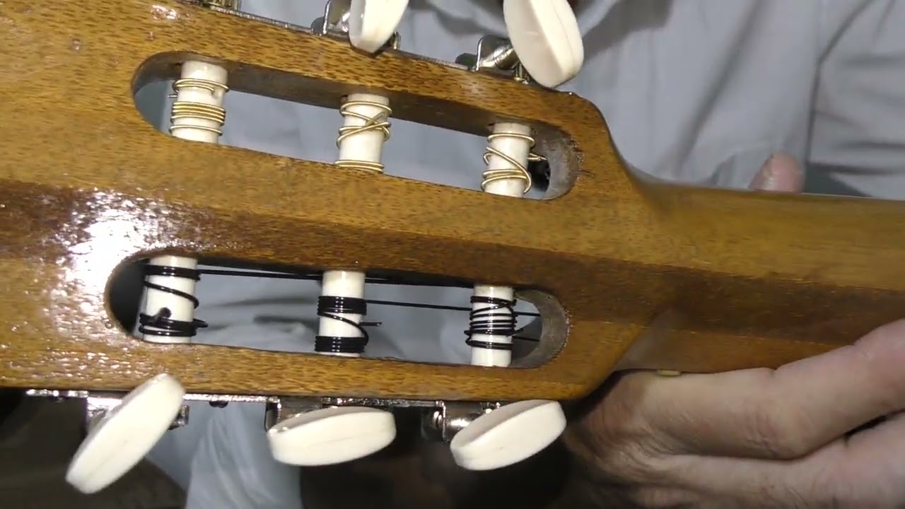 Guitar classic nghệ nhân nhật Bản Tem chử nhật..âm thanh đàn hay...giá 1tr150k