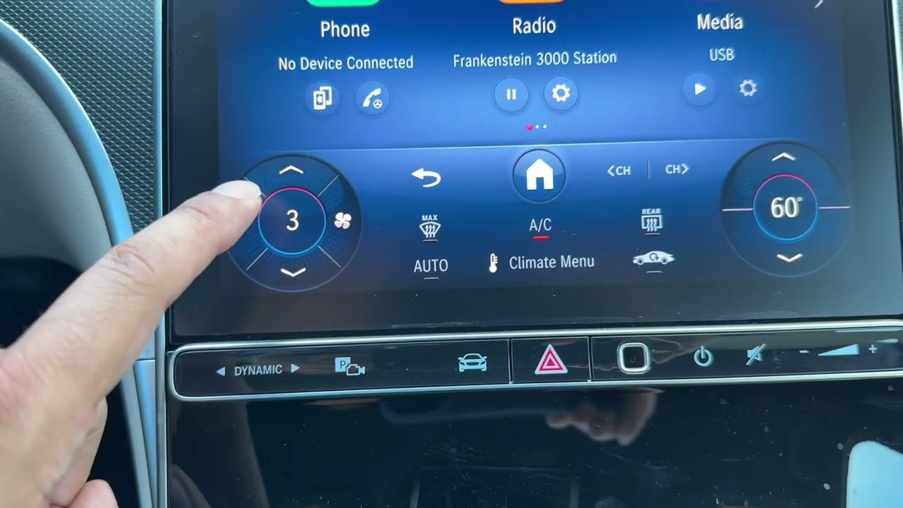 Как использовать управление кондиционером и голосовые команды в Mercedes C300 2025 года | Краткое...