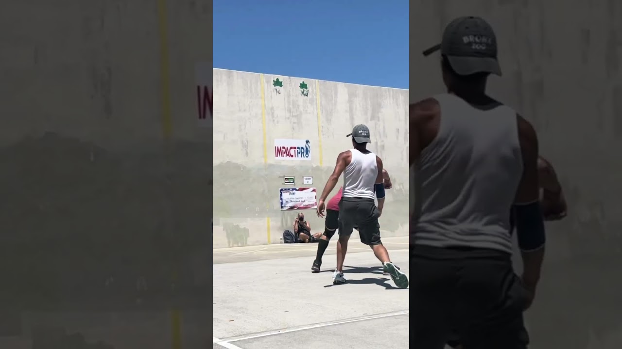 BOW & ARROW 🏹from Jonathan Pazmino VS Tavo Ruiz One Wall Handball Tournament Impact Pro 2022