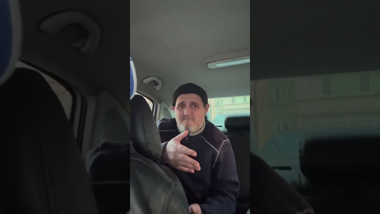 Мопс дядя пес, Сися обосрался