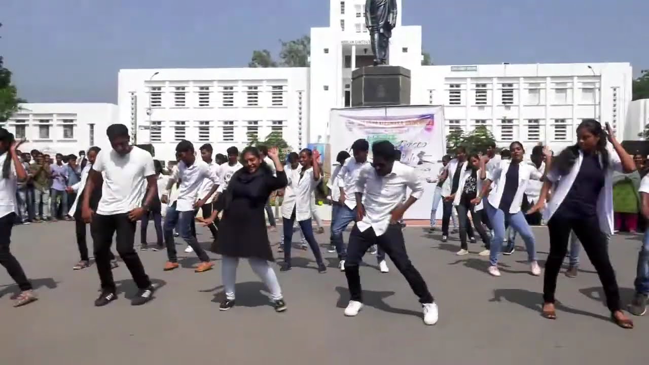 SVU (2k19) Flash mob.  @Sri Venkateswara University Tirupati  @Sri Venkateswara universitt Akhil MCA