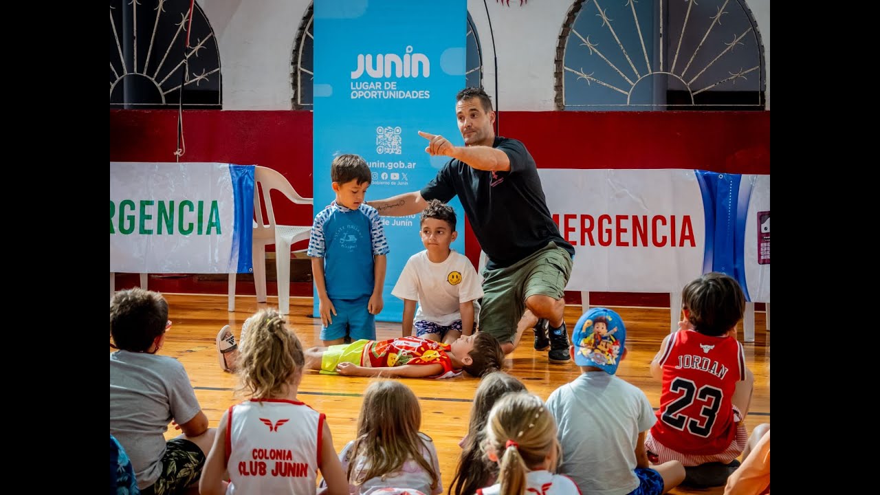 Se capacitó a unos 50 niños del Club Junín en RCP y primeros auxilios