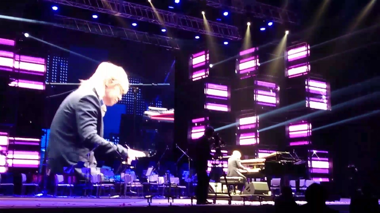 サプライズゲスト TK 小室哲哉