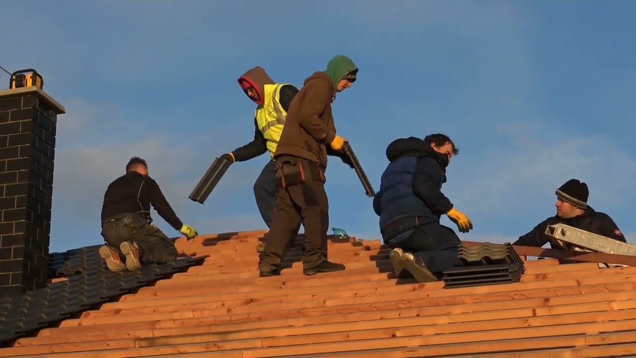 Pokládka střešní krytiny 7.12.2022