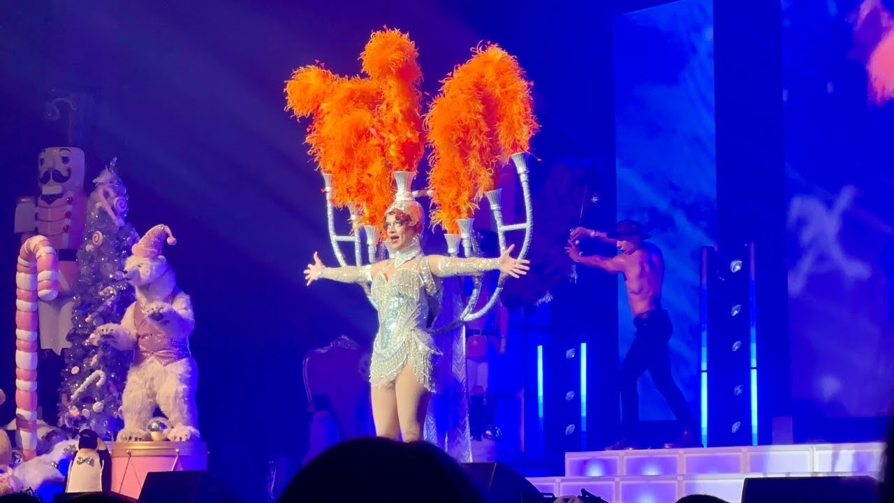 Suzie Toot A Drag Queen Christmas Detroit MI