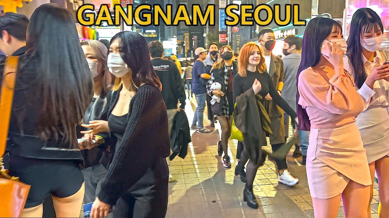 [4K- 금요일 밤에 강남산책 😅😅😅]- 금요일 저녁에는 직장인 분들이 많이 나오셨네요 👍👍👍열심히 일한 당신은 마셔라 👌👌👌5일간의 스트레스를 풀고 집에서 잘 쉬시기를 😎😎😎