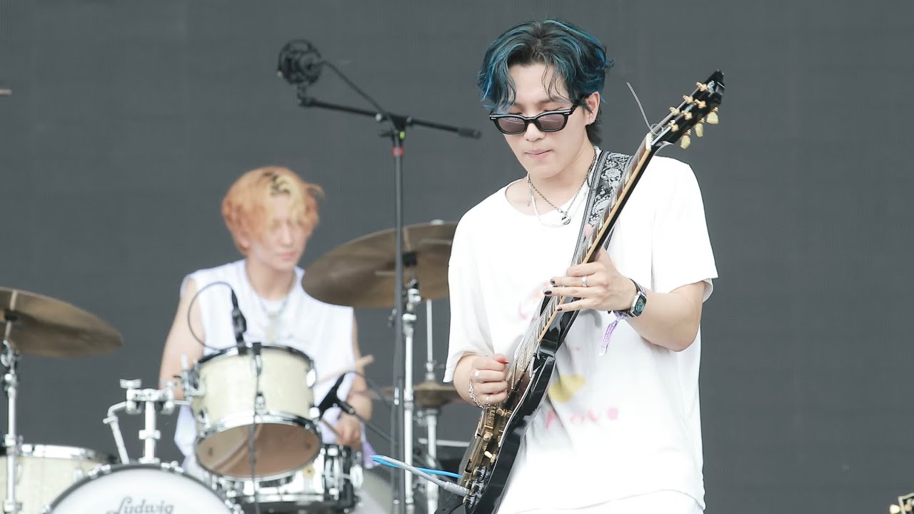 220807 웨이브투어스(wave to earth) - pink (strawberry fields) @ 인천 펜타포트 락페스티벌 2022