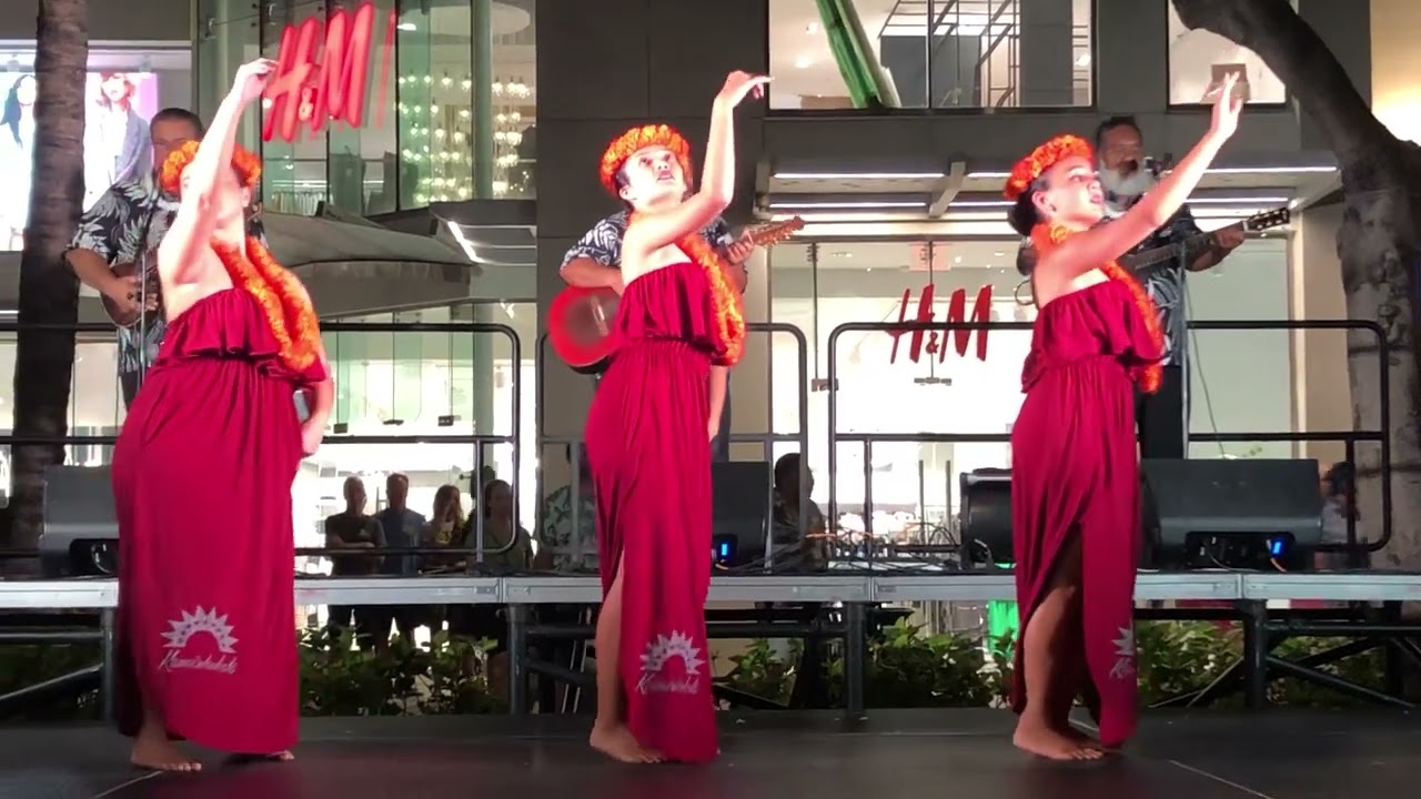 Makaha Sons of Ni’ihau Waikiki performance 9/17/22