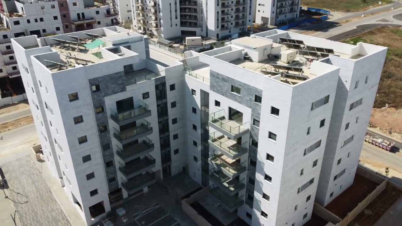 #18 Building area 