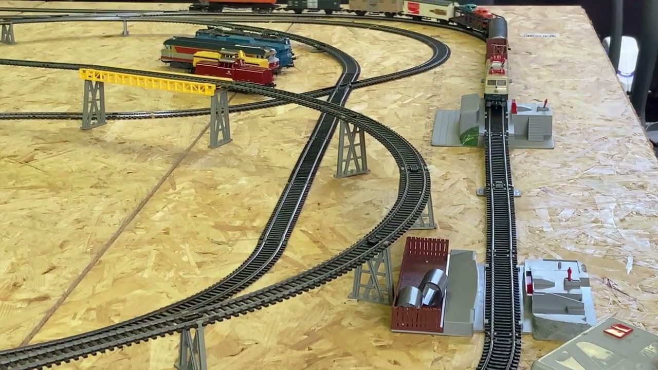 Fun toys from the 70's and 80's : will these Lima trains still run ?